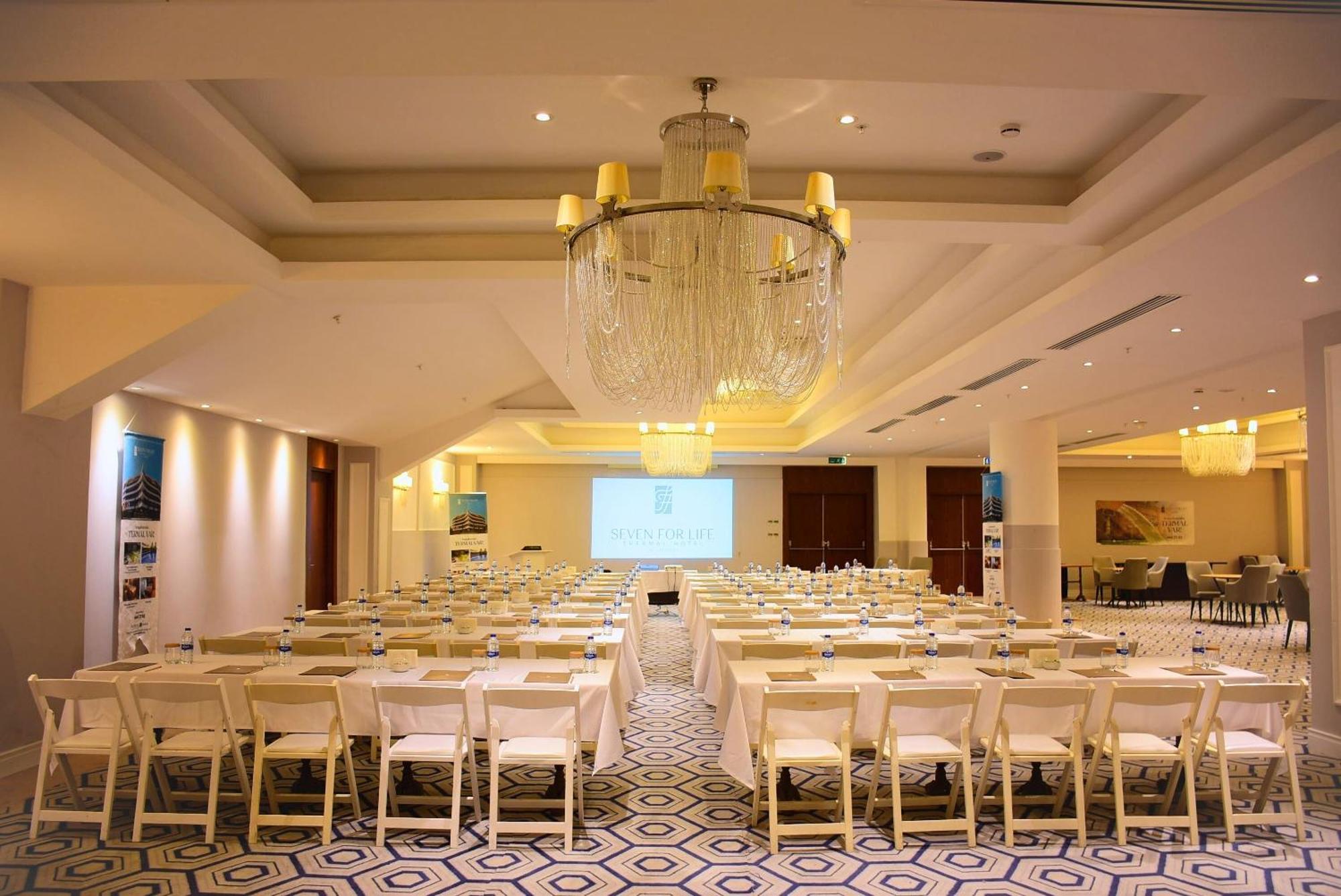 By Aksu Termal Hotel&SPA Kusadasi Bagian luar foto